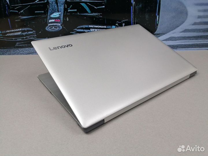 Ноутбук lenovo i3/8gb/256Gb