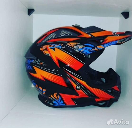 Мото шлем. Шлем интеграл. Шлем кроссовый