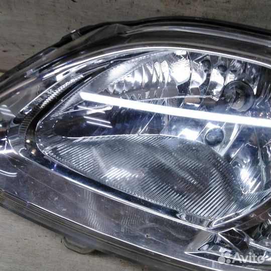 Фара передняя левая Renault logan I