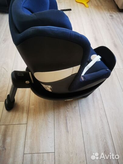 Cybex Sirona M2 i-Size + Base M