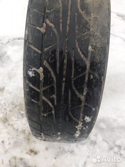 Bridgestone Ice Cruiser 7000 215/70 R16