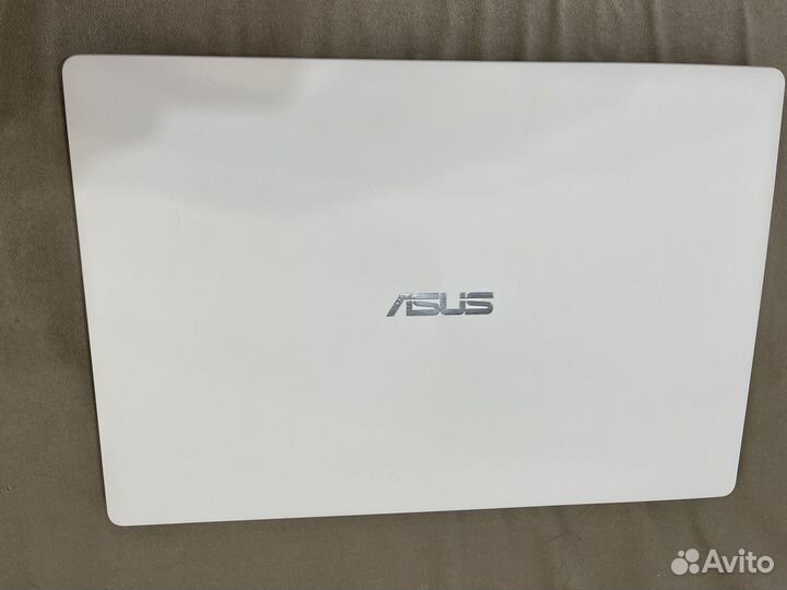 Ноутбук asus x553m