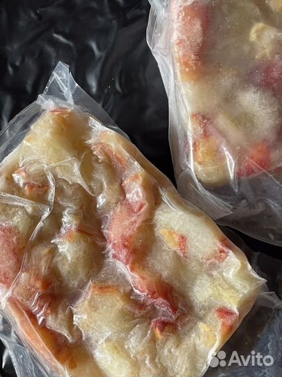 Роза и кулак камчатского краба