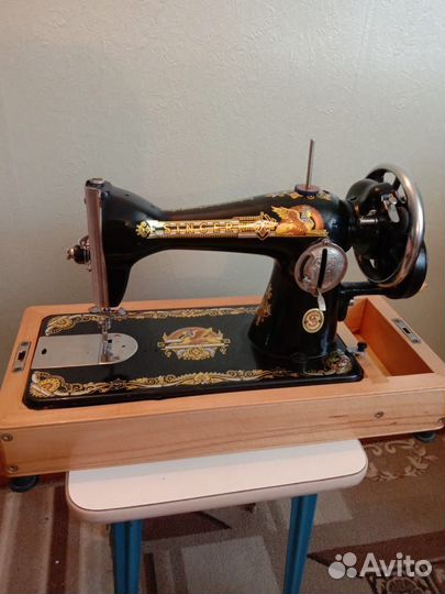 Легендарная швейная машина Singer