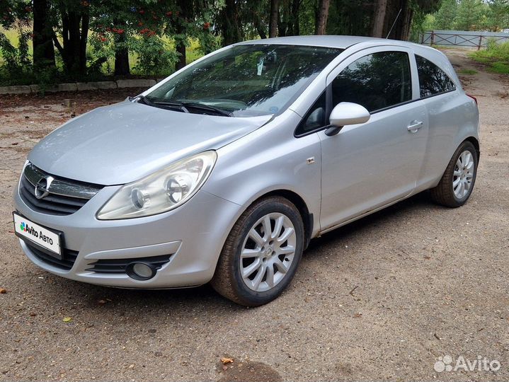 Opel Corsa 1.4 МТ, 2008, битый, 249 000 км
