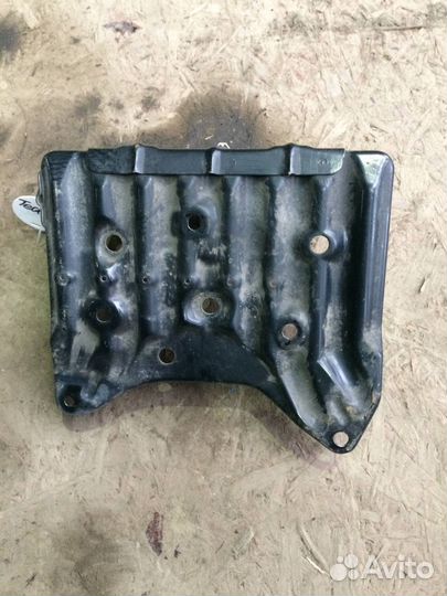 Площадка акб Nissan Teana J31