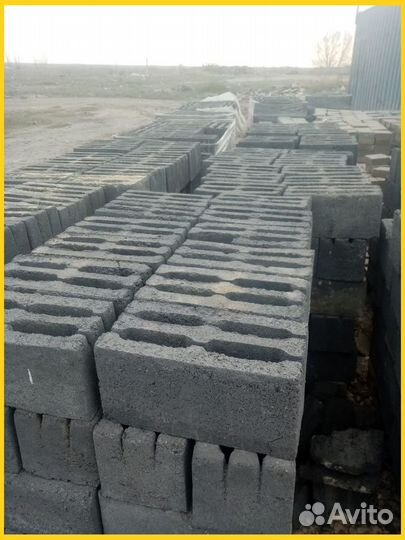 Керамзитобетонный блок полнотелый