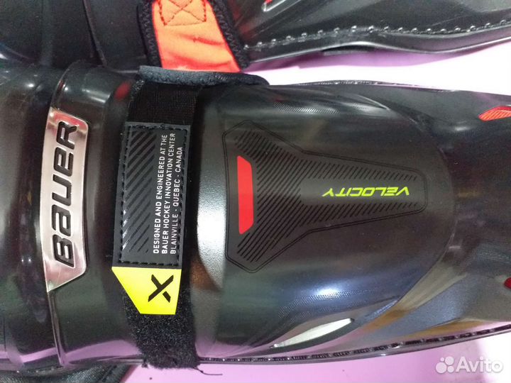 Наколенники щитки хоккейные новые bauer 13