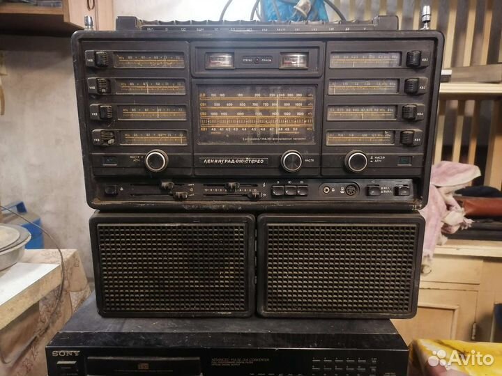 Радиоприемник Ленинград 010