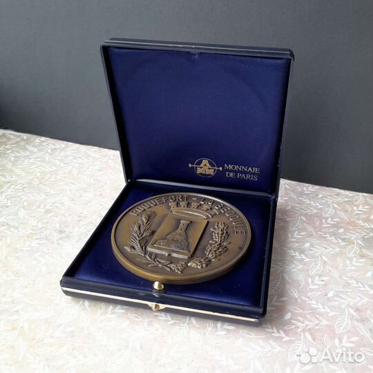 Настольная медаль из Франции