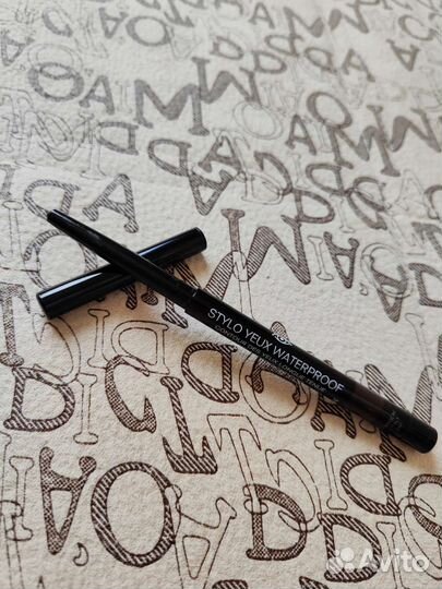 Карандаш для глаз chanel коричневый