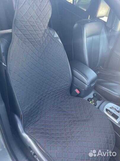 Универсальные чехлы в машину