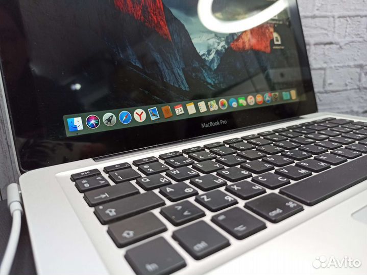 Ноутбуки продаются из закрытых офисов города