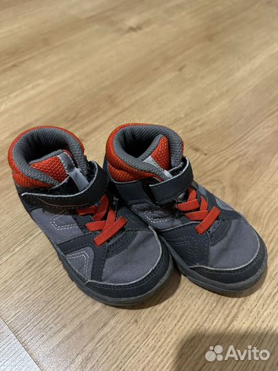 Кроссовки весна Decathlon quechua 23-24