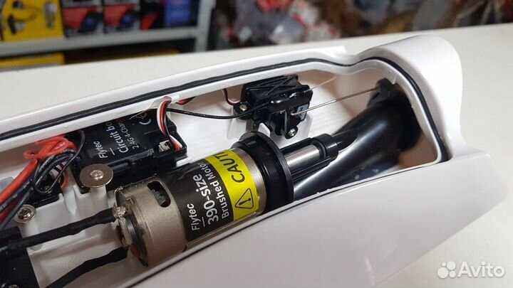 Радиоуправляемый катер Flytec V008 2.4G RTR