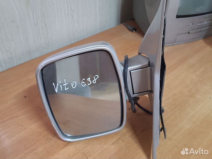Зеркало левое Мерседес Вито 638