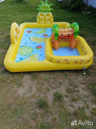 Детский надувной бассейн с горкой бу