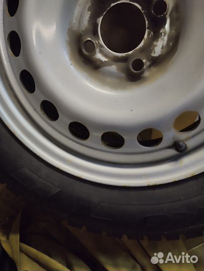 Pirelli Ice Zero 185/65 R15 92T