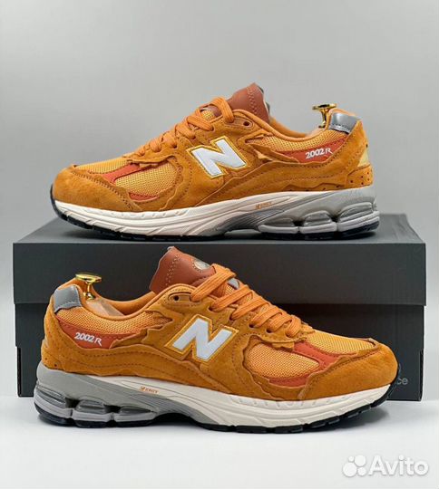 Кроссовки мужские NEW balance 2002R