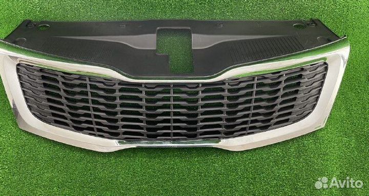 Решетка радиатора Kia Rio 3