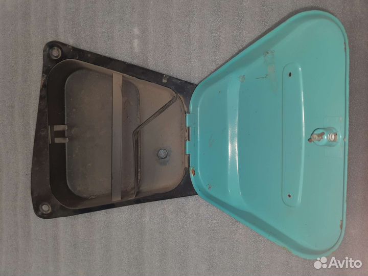 Бардачок правый Иж Юпитер 3,4 Планета 3,4