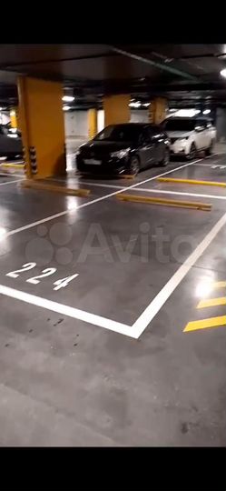 Машиноместо, 14 м²