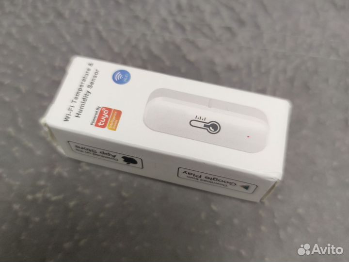 Датчик температуры и влажности Wifi Tuya SmartLife