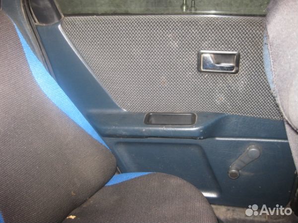 Обшивка двери задней левой Audi 80 B3