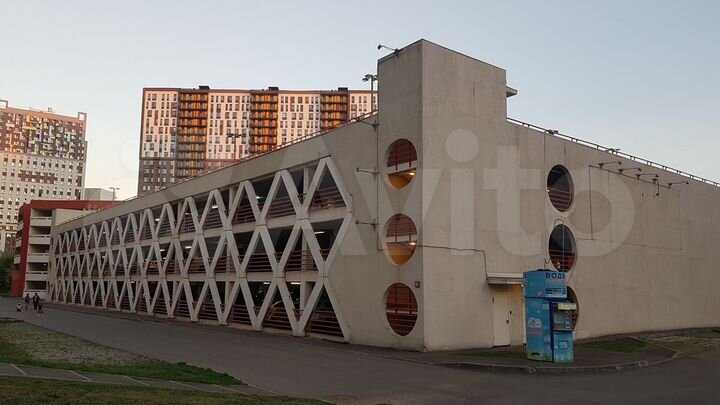 Машиноместо, 14 м²