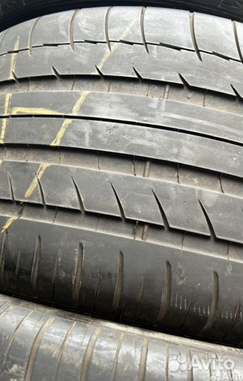 Michelin Latitude Sport 295/35 R21