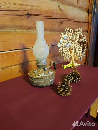 Лампа керосиновая декорированная