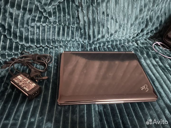 Нетбук (ретро игровая консоль) Asus eee pc