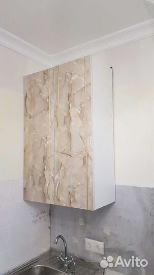 Кухонный навесной шкаф бу