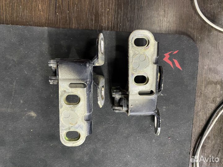 Петли крышки багажника range rover l322