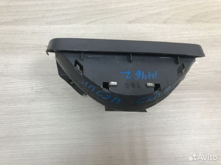 Фонарь задний (стоп сигнал) Toyota Ipsum M10 (1995