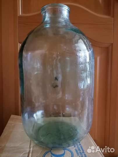 Банка 10л стеклянная и 3л