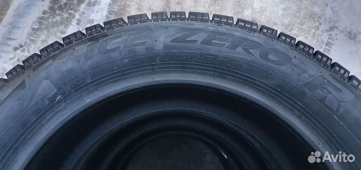 Pirelli Ice Zero FR 225/50 R17 98H