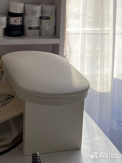 Маникюрная подставка для рук