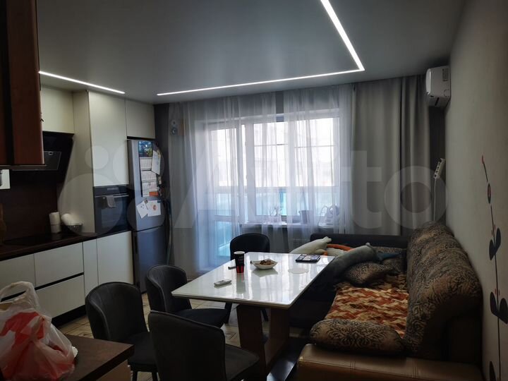 3-к. квартира, 94 м², 7/10 эт.