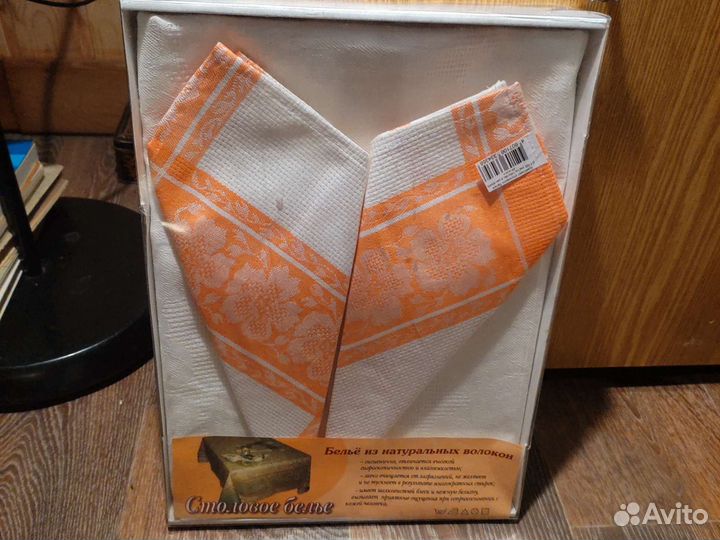 Скатерть с салфетками