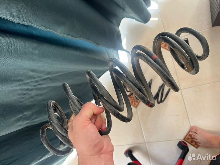 Пружины Комплект пружин vw golf 6 passat jetta