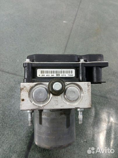 Блок ABS Infiniti Qx70 S51 VQ37VHR 2015