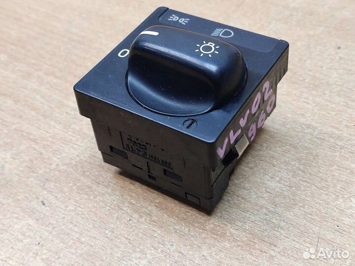 Центральный переключатель света, Volvo 960