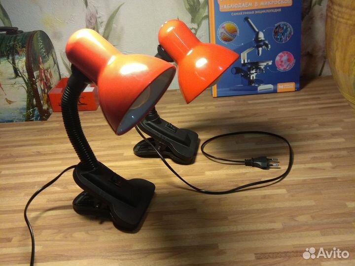 Лампа настольная