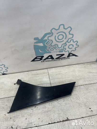 Накладка задней левой двери Ford Focus 3