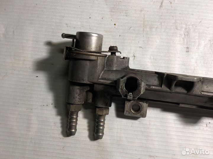 Топливная рампа 1.4 AXP 036 133 319