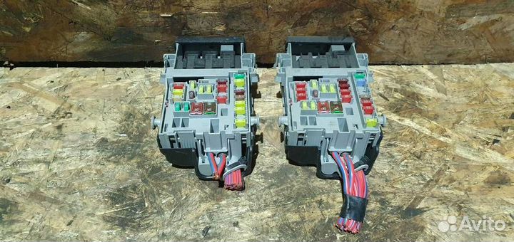 Блок предохранителей салонный Opel Insignia 2008