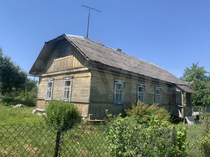 Дом 52 м² на участке 13,7 сот.