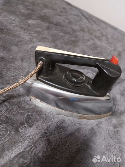 Утюг бу СССР с отпаривателем