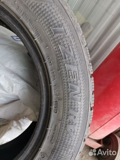 Kumho I'Zen RV Asymmetric 225/60 R17